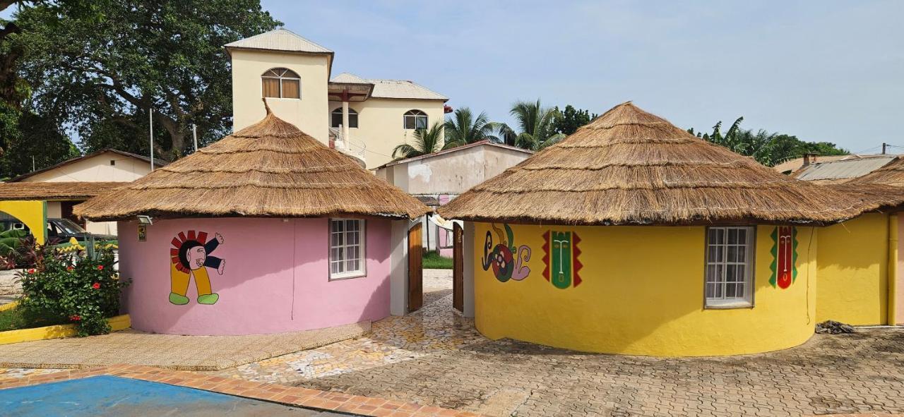 Easy Time Lodge Kololi Exterior photo